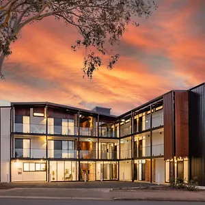 https://adelaide-dress-circle-apartments-the-osmond.adelaidehotels-au.com