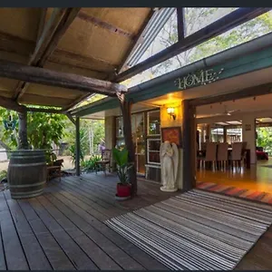 https://the-wake-up-call-accommodation-retreats.hotelssunshinecoast.net